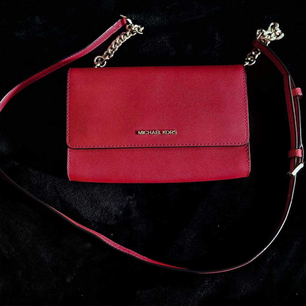 Micheal Kors Small Red Bag (with wallet, 57% discount!)